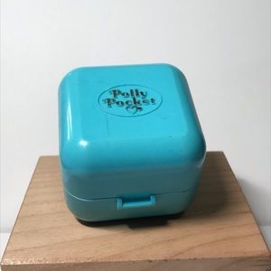 1991 Polly Pocket Dinnertime Ring Compact